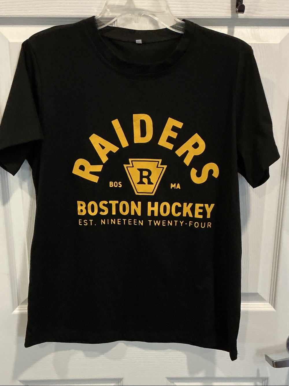 Heated Rivalry Boston Raiders Ilya Rozanov Short Sleeve Tee Black & Gold
